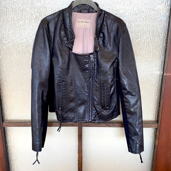Free People black moto jacket in size XS NWOT. - Picture 1 of 6
